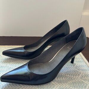 Stuart Weitzman Black Leather Pumps – Size 9.5N